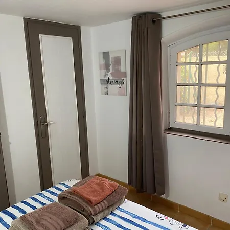 Apartment T3 Rdj 5 Mn A Pied-port 10 Mn-parking